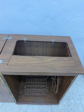 Mueble máquina de coser antigua Alfa