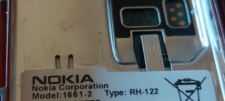 Telefono movil Nokia 1661 con cargador