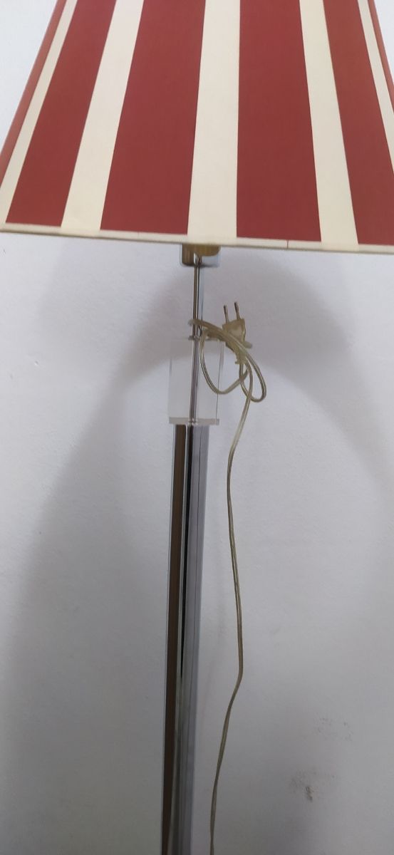 Lámpara de pie, acero y metacrilato NUEV