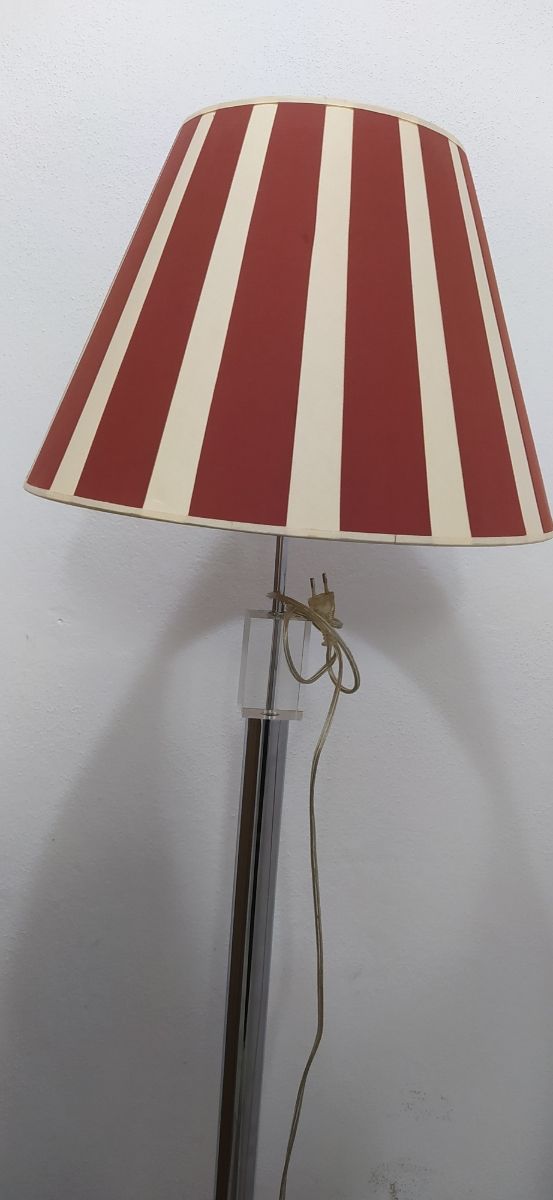 Lámpara de pie, acero y metacrilato NUEV