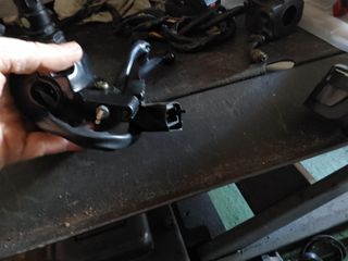 Piña mando izquierda Peugeot kisbee vivacity