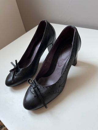 Scarpe alte con tacco 