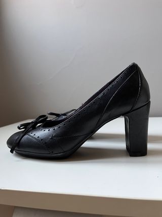 Scarpe alte con tacco 