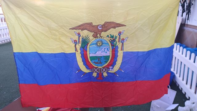 Bandera de Ecuador grande