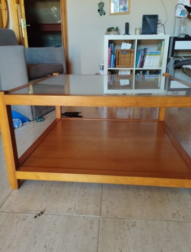 Mesa centro pino y cristal