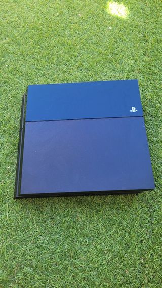 Play Station 4 original con mando
