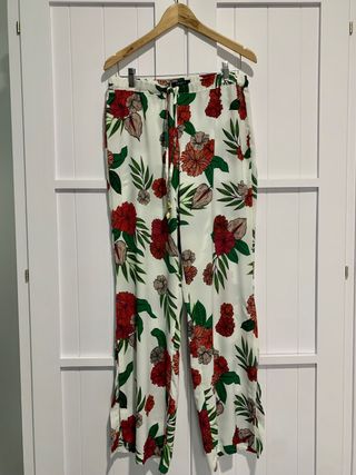 Pantalón Trucco estampado con lencera a juego
