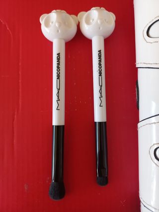 Neceser + pinceles Nico Panda, MAC