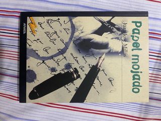 papel mojado de Jun jose millas