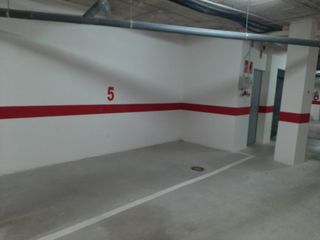 Plaza de garaje ideal para moto o vehículo pequeño