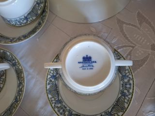 Servicio 8 comensales consomé. Porcelana