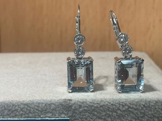 Pendientes aguanarina natural y diamantes 