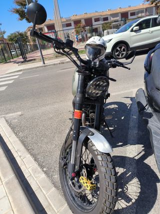 Mitt 125 Scrambler