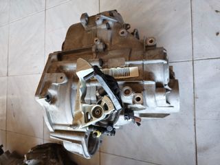 Caja de cambios audi Q3 año:2021 1.5tsfi