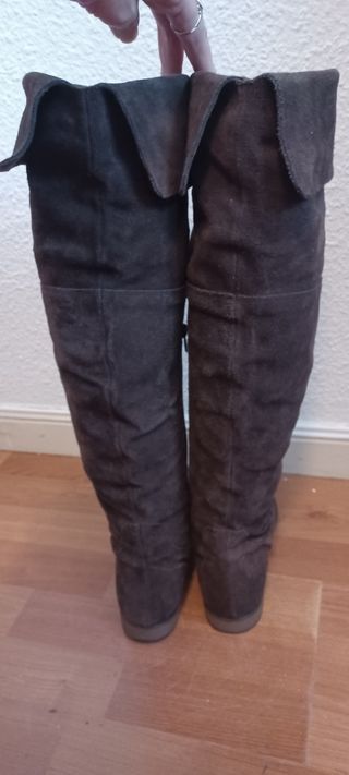 Botas altas serraje