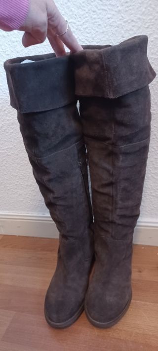 Botas altas serraje