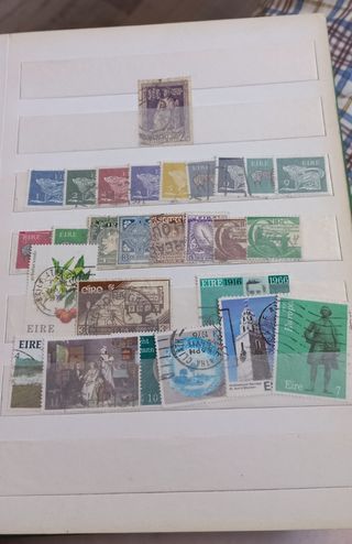 Álbum con sellos del mundo vintage