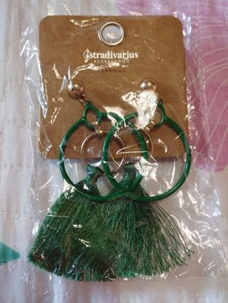 Pendientes Strativarius