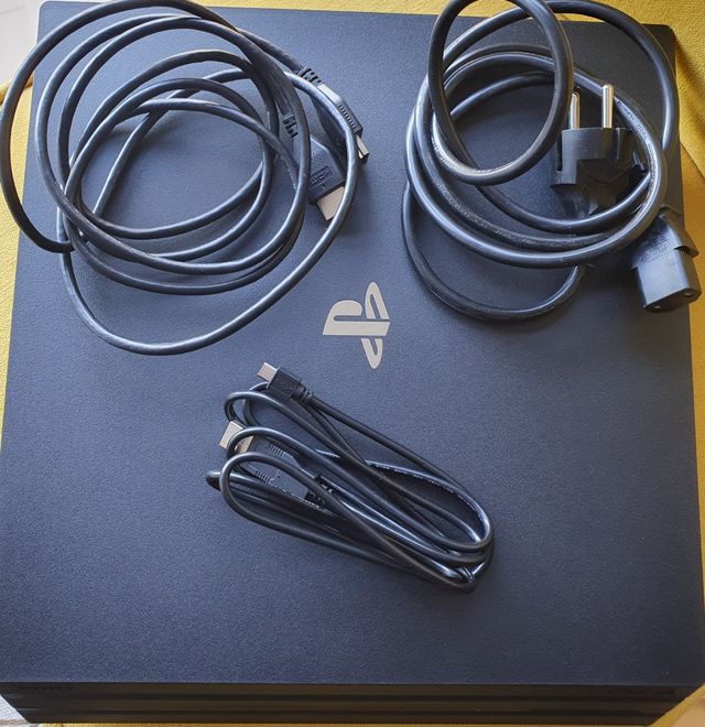 PS4 Sony PlayStation 4 Pro