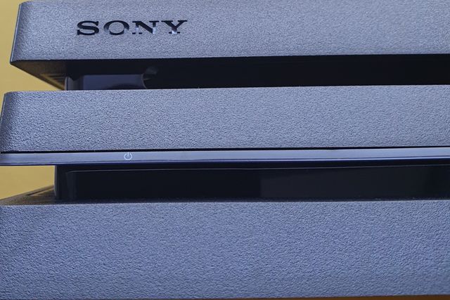 PS4 Sony PlayStation 4 Pro