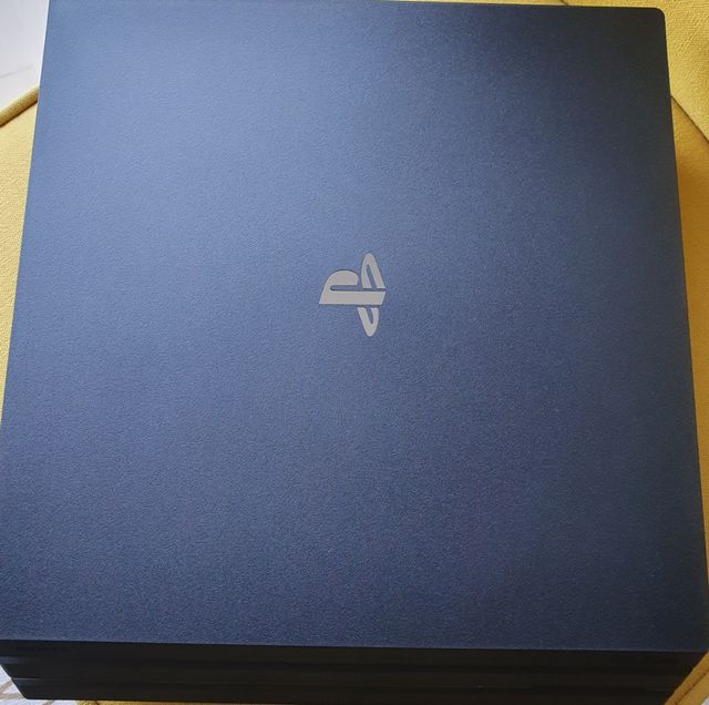 PS4 Sony PlayStation 4 Pro