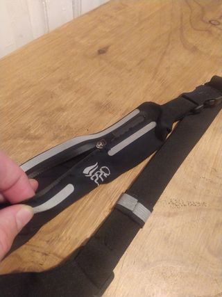 Riñonera deportiva con cremallera