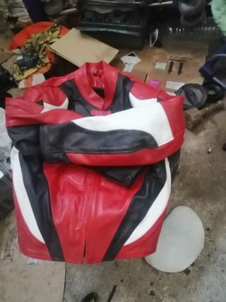 Chaqueta de moto de cuero