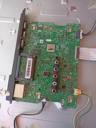 TV  piezas Samsung 40 pulgadas UE40W5005AAW