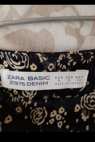 Falda con volante Zara TS