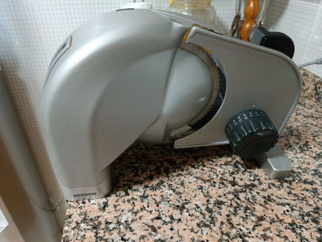 Maquina de cortar fiambre