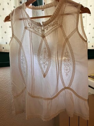 Camisa blanca sin manga ibicenca
