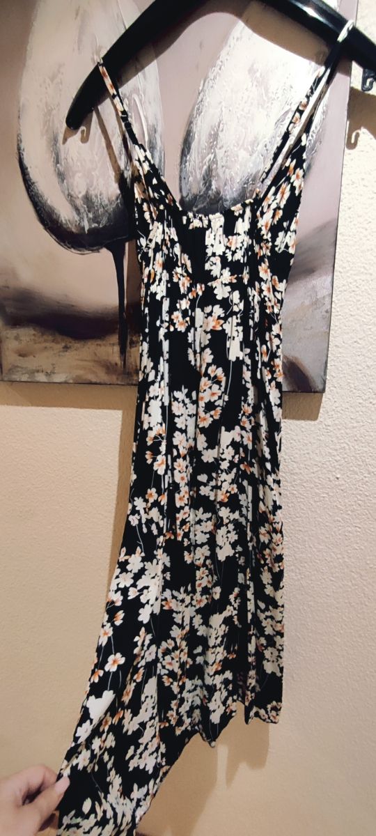 Vestido de verano escotado