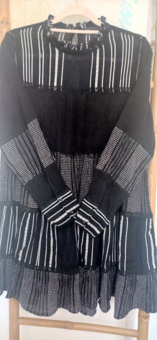 Vestido nuevo con detalles en crochet