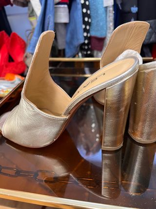 zapatos tacòn usados una vez
