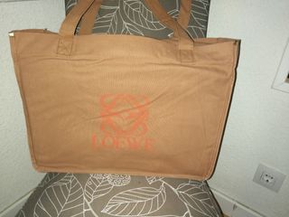 Maletín en piel auténtica, marca Loewe