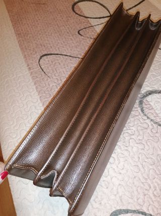 Maletín en piel auténtica, marca Loewe