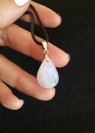 Colgante de Piedra Luna y Plata de Ley.