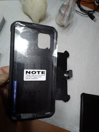 Funda y soporte note 10