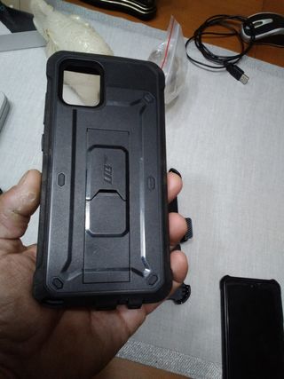 Funda y soporte note 10