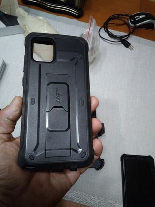 Funda y soporte note 10