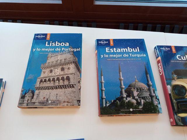 Las guías de viaje de Lonely Planet, estupendo tam