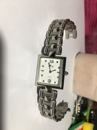 Reloj Lotus