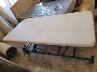 BASE TAPIZADA ELEVABLE