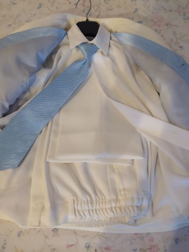 Bajada de precio, traje de comunión (Lucena)