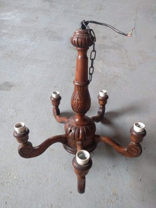 Lampara antigua de madera