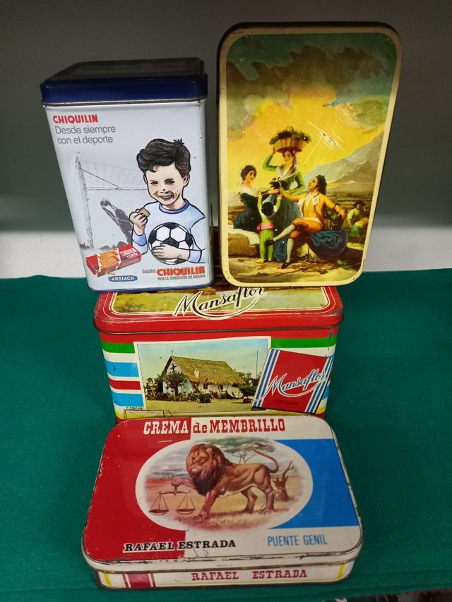 Scatole antiche in latta