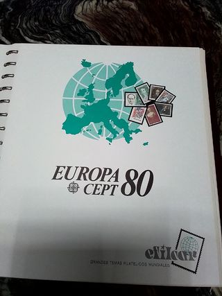 Sellos tema Europa con albunes sin usar