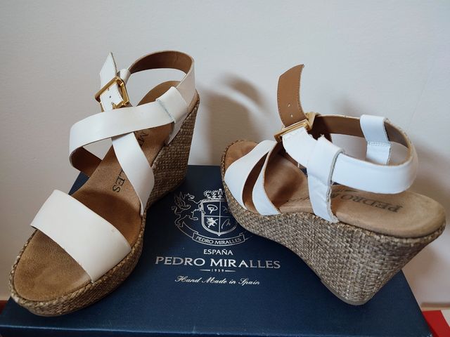 Cuñas Blancas Pedro Miralles