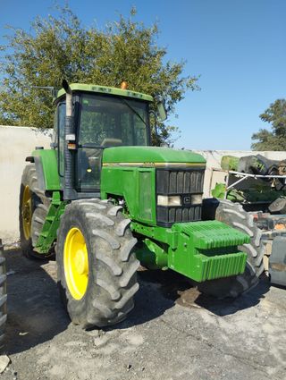 JOHN DEERE 7600
