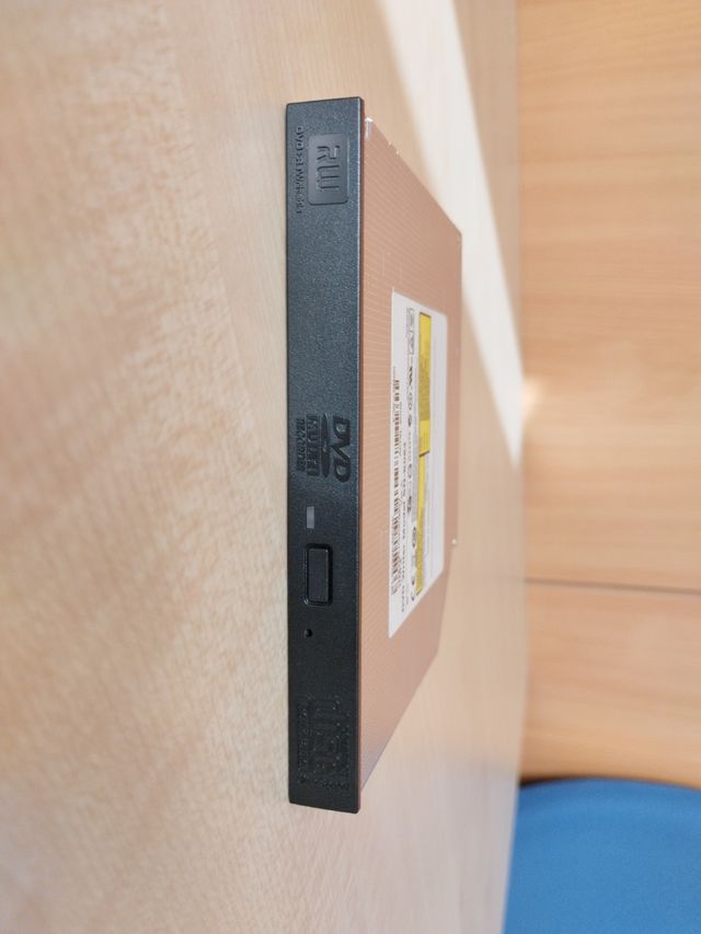 DVD GRABADOR MODELO SN-SS083